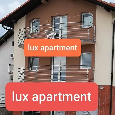 Lux アパート